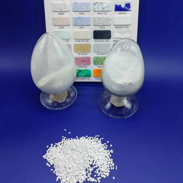 Image of titanium dioxide masterbatch used in plastic films and coatings